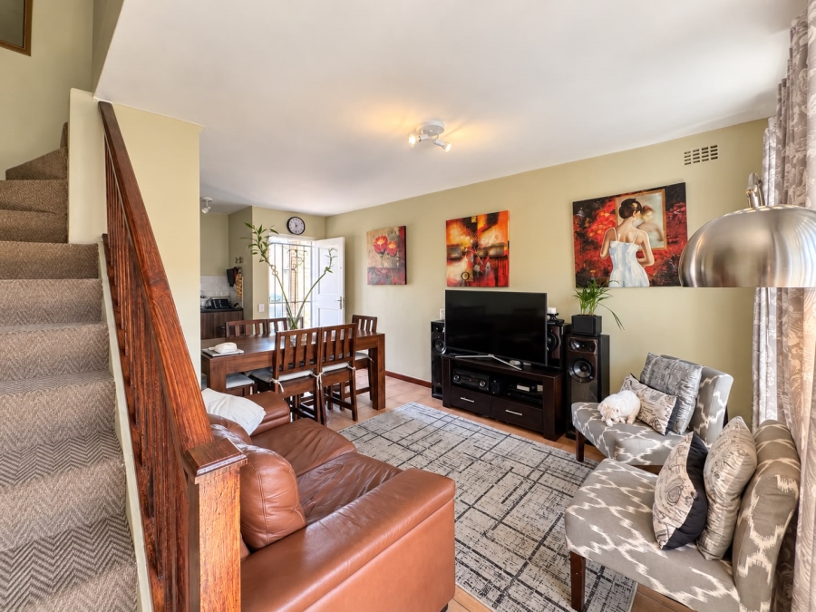 2 Bedroom Property for Sale in Kenilworth Western Cape